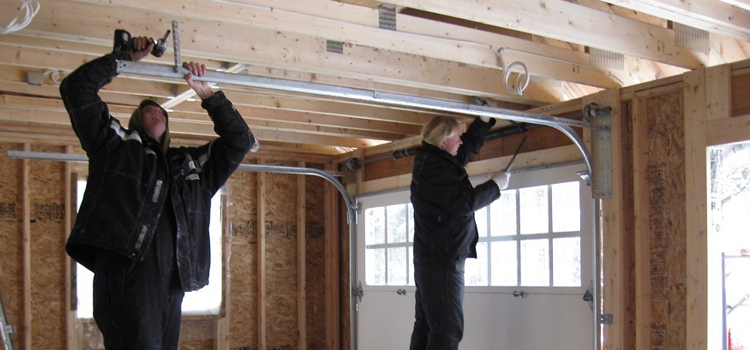 overhead garage door installation in Thornhill